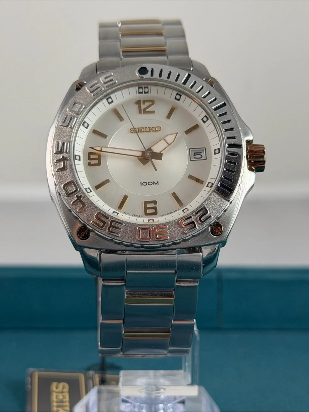 Seiko 7N42-0GJ0 Men's Quartz Watch White Dial Two-Tone Bracelet Running